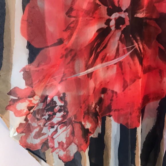 Sheer Batwing Blouse - Picture 7 of 7